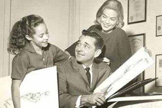 Nia Novella Travilla